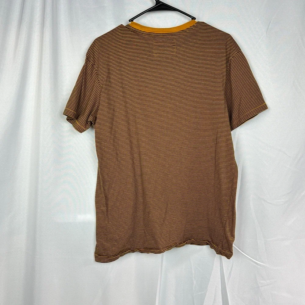 Guess Striped Pocket Tee Mens Large Yellow Navy Retro Streetwear Casual - Picture 2 of 6